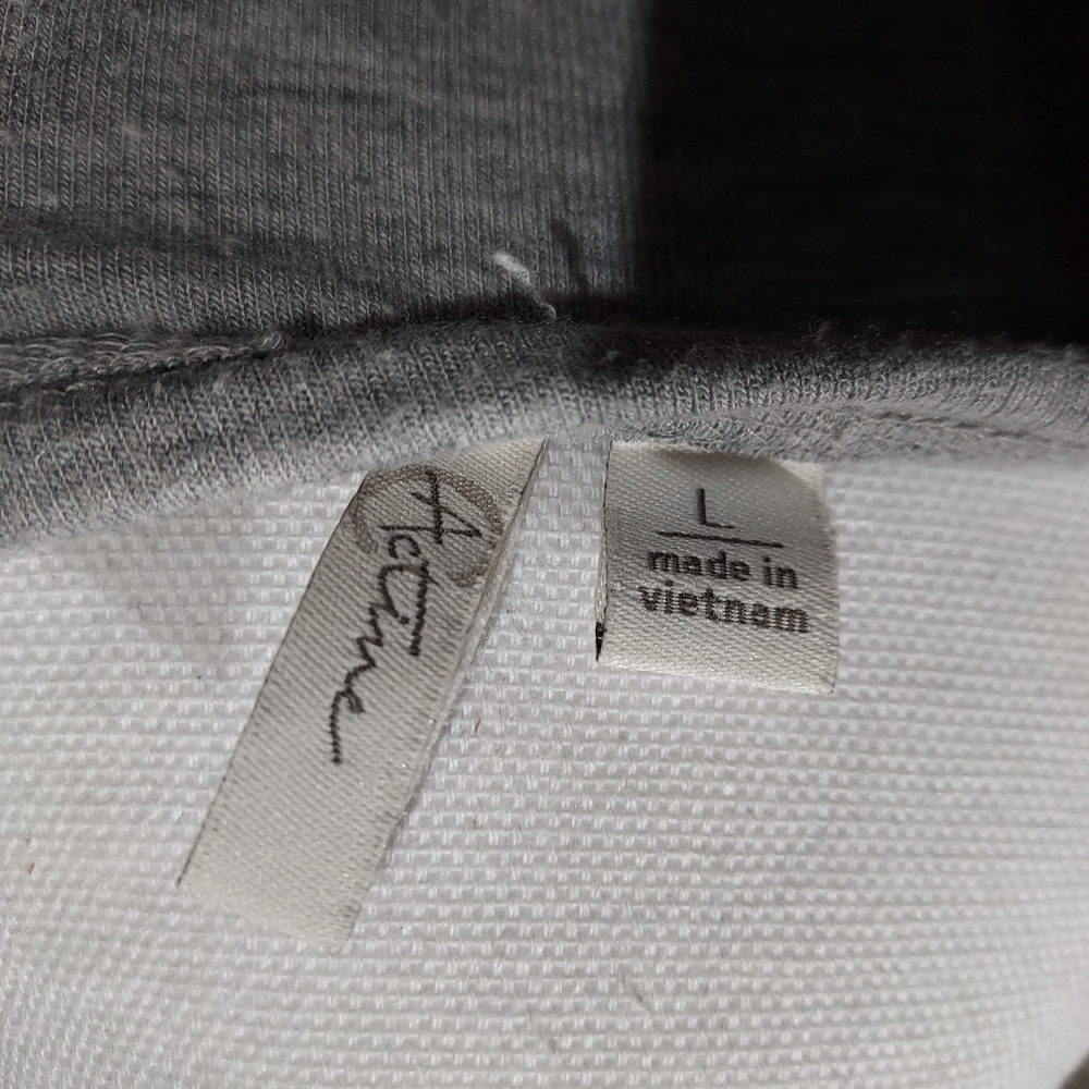 Womans L short sleeve pullover shirt - Picture 9 of 9